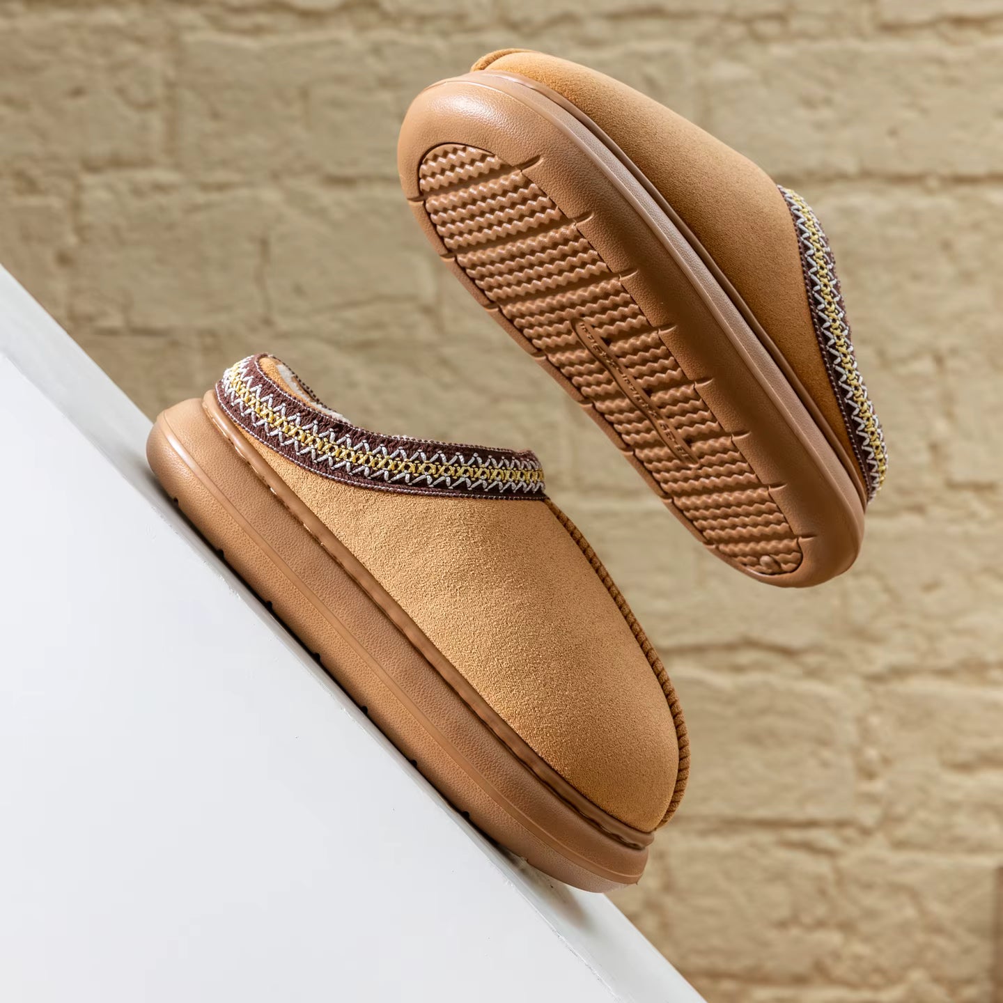 Men's Plush Fleece Lined Slippers Winter Warm House Shoes with Thick EVA Sole for Indoor/Outdoor Use Cozy Non-Slip Home Footwear
