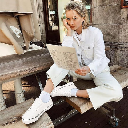 Uoidru Canvas Shoes for Women White Tennis Sneakers Womens Black Shoes Casual Comfortable Low Top Skateboard Fashion Sneakers